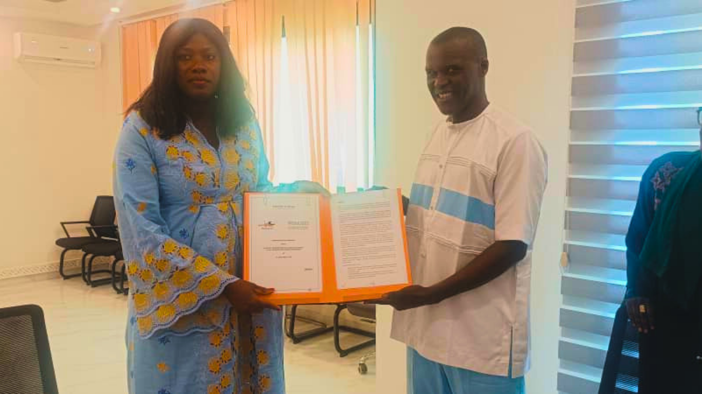 signature convention radios communautaires