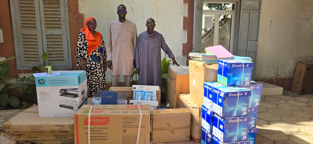 remise du lot de matériel à la CDREI